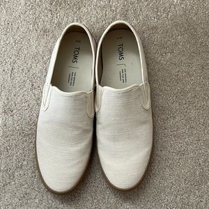 Toms slipons mens size 11.  Gum sole